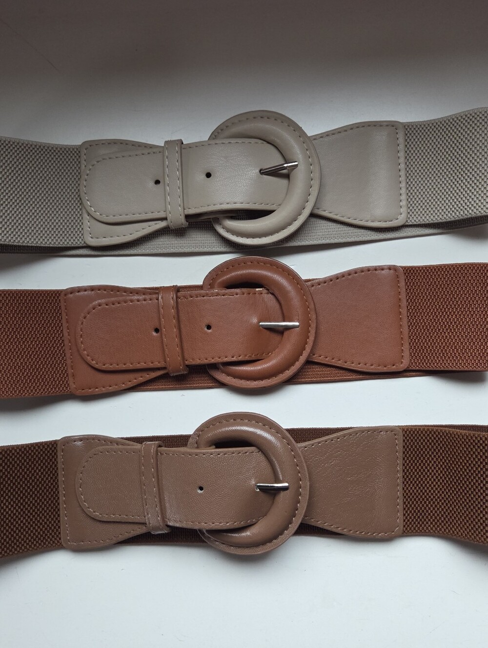 Women's Elastic Circle-Buckle Waist Belts - Cream, Brown, Tan